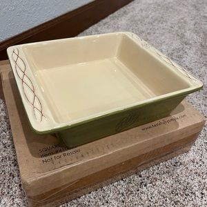 Brand new in box - Tastefully Simple Square Baker